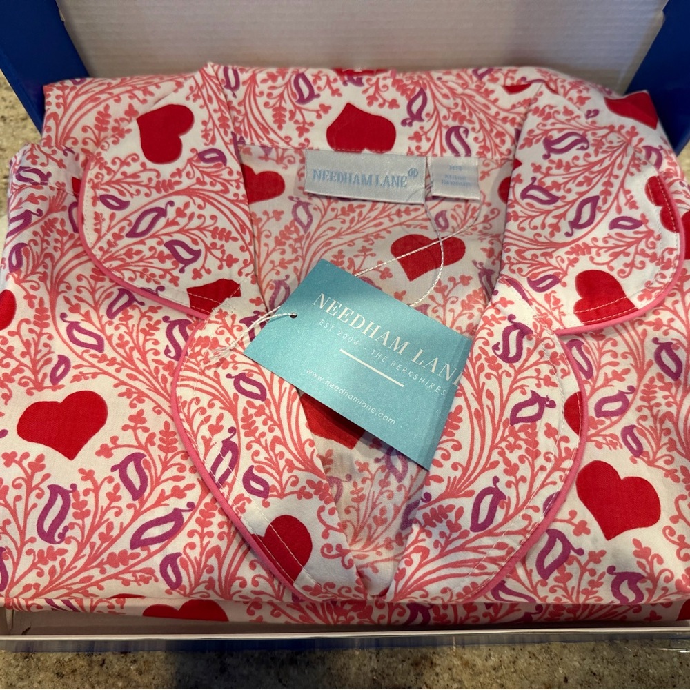 Women's XS Pink and Red Valentine’s Heart Pajama Set